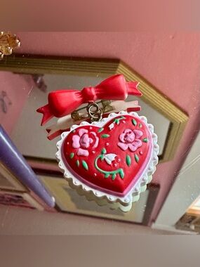 1970's Gibson Sweet on You Ruffled Heart Floral Brooch